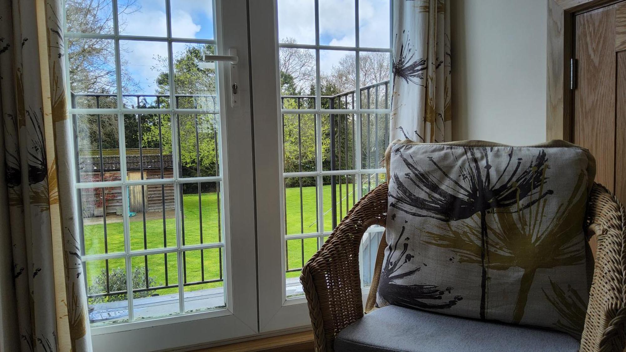 Sherfield English Ha'Penny Acre B&B 외부 사진