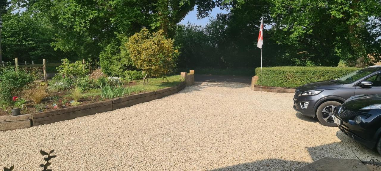 Sherfield English Ha'Penny Acre B&B 외부 사진